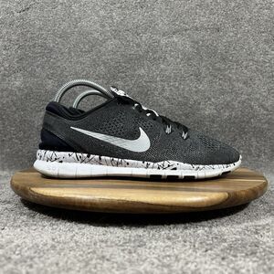 Nike Free 5.0 TR Fit 5 704695-019 Women’s Size 8 Black White Running Shoes Used